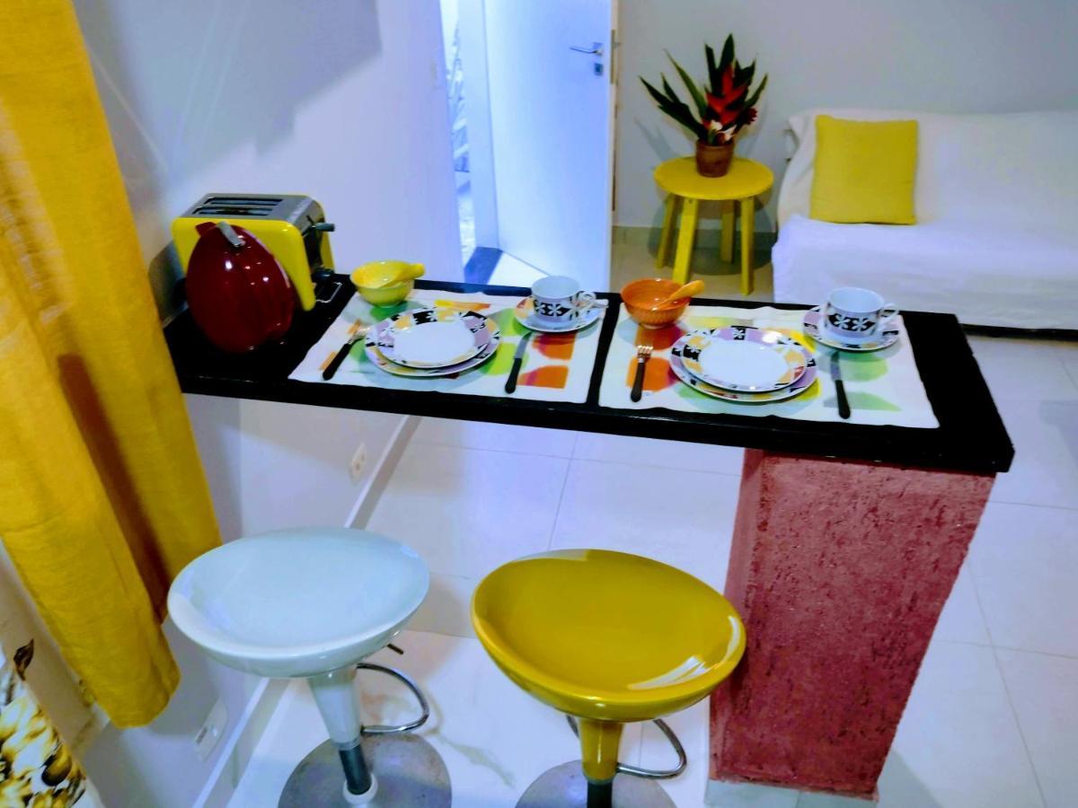 Ideal - Estudios Mobiliados, Ar-condicionado E Cozinha